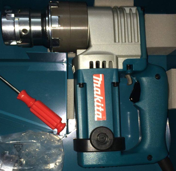 Máy siết, cắt bu lông Makita 6922NB Chính hãng Máy Siết Bu Lông Điện